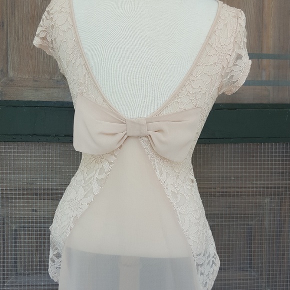 Boutique cream lace dressy top - Picture 6 of 7